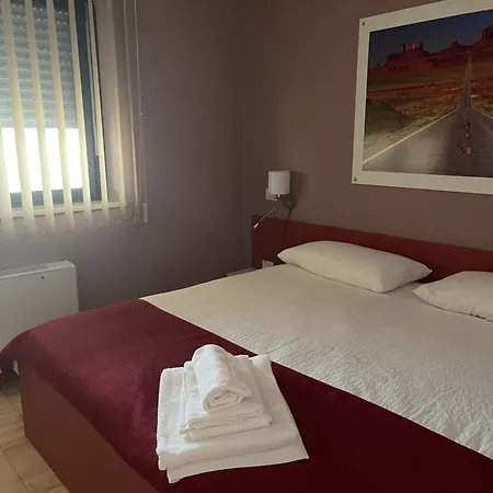 Vespucci Motel *